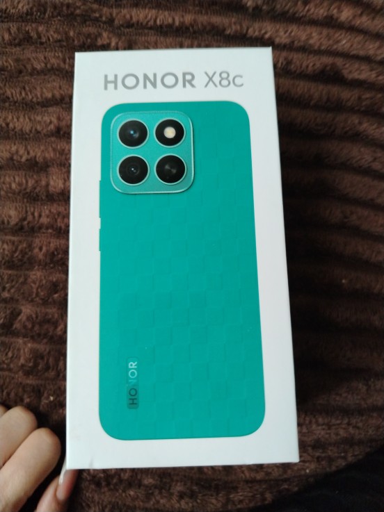 Honor 8C