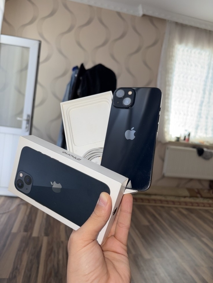 Apple iPhone 13 128 GB